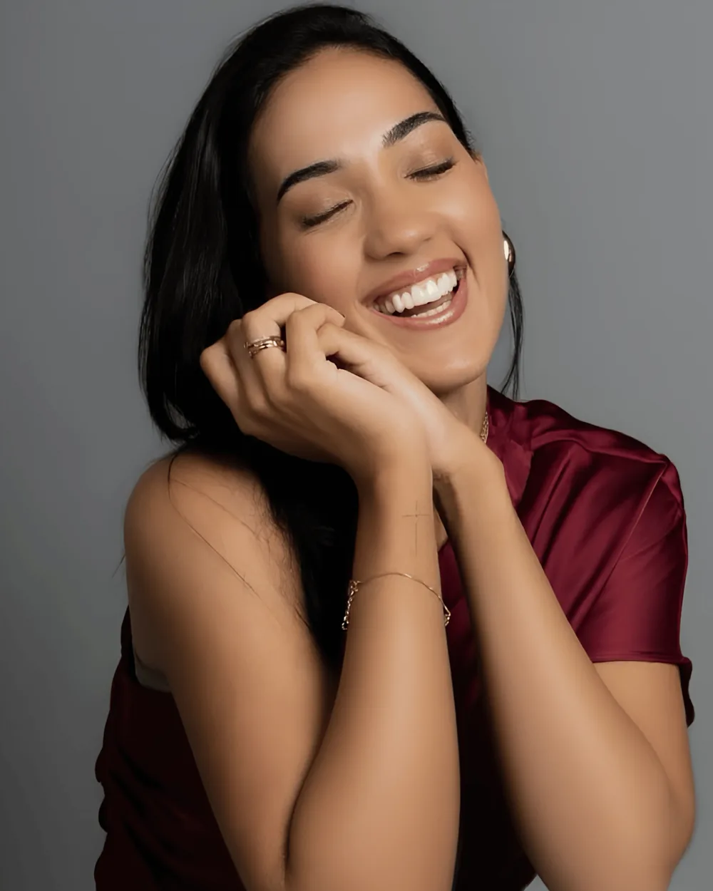 Dra. Gabriella Lima, cirurgiã-dentista especialista em odontologia estética em Salvador